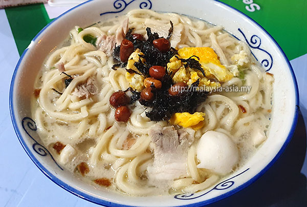 heng-hua-pa-mee 15 Sarawak Noodles You Have To Try